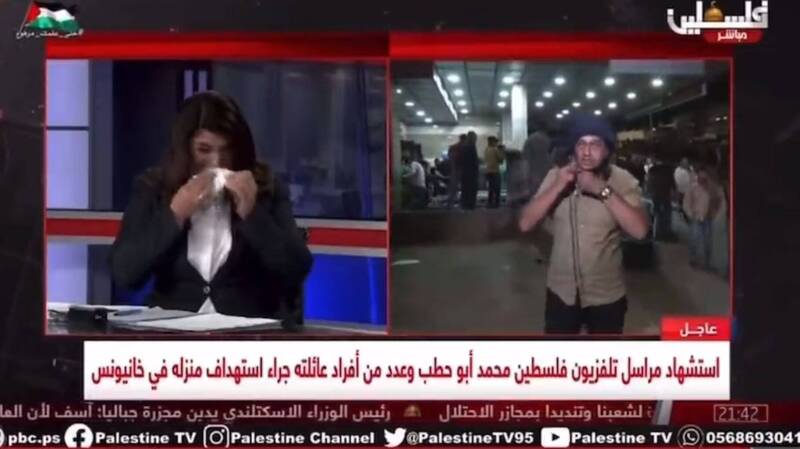 《Palestine TV》記者巴希爾表示，該電視台記者都是等死的受害者。對此連線棚內主播掩面哭泣。 圖：翻攝自 Ambassador Majed Bamya X（前推特）帳號