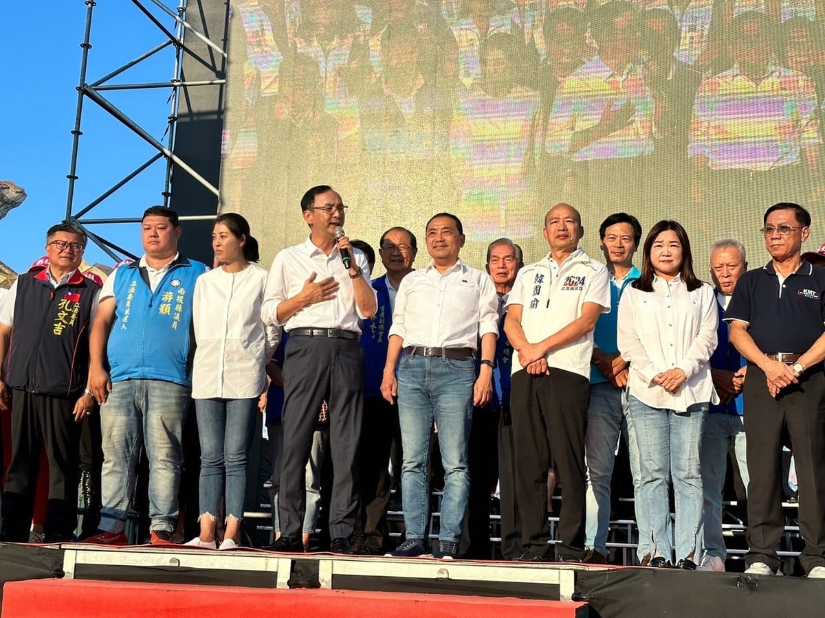 國民黨主席朱立倫、高雄前市長韓國瑜出席侯友宜的南投聯合競選總部成立大會。 圖：國民黨文傳會/提供