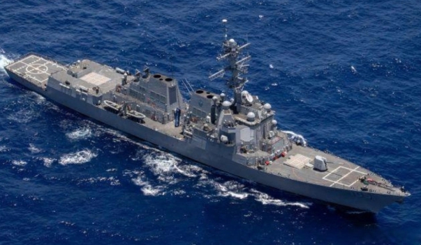 美國海軍第七艦隊「杜威號」( DDG 105 ) 飛彈驅逐艦。 圖 : 翻攝自王晉博士