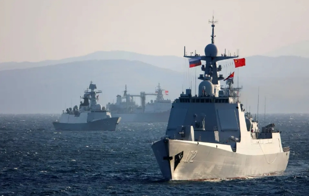 中俄艦隊在太平洋展開聯合巡防。 圖 : 翻攝自默寫東瀛話春秋