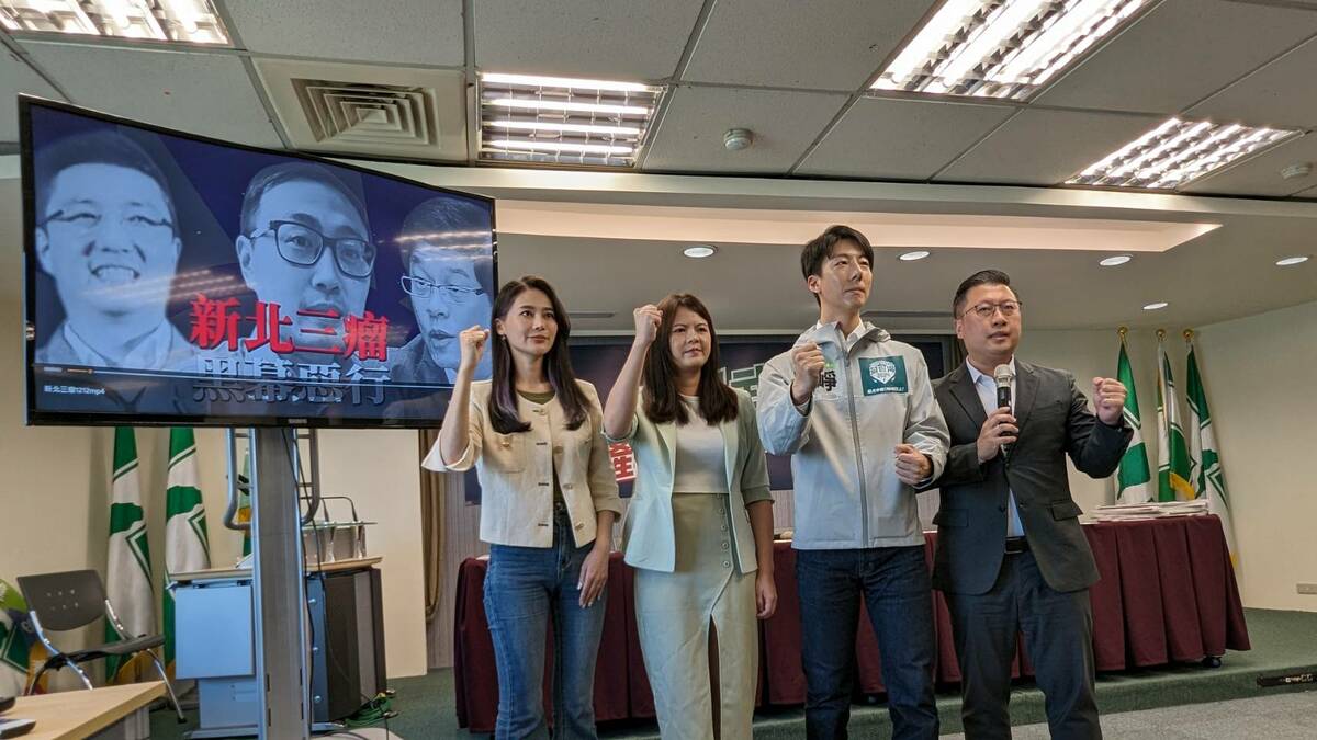 民進黨由賴品妤、曾柏瑜、吳崢組成「絕地武士」連線。 圖／民進黨提供
