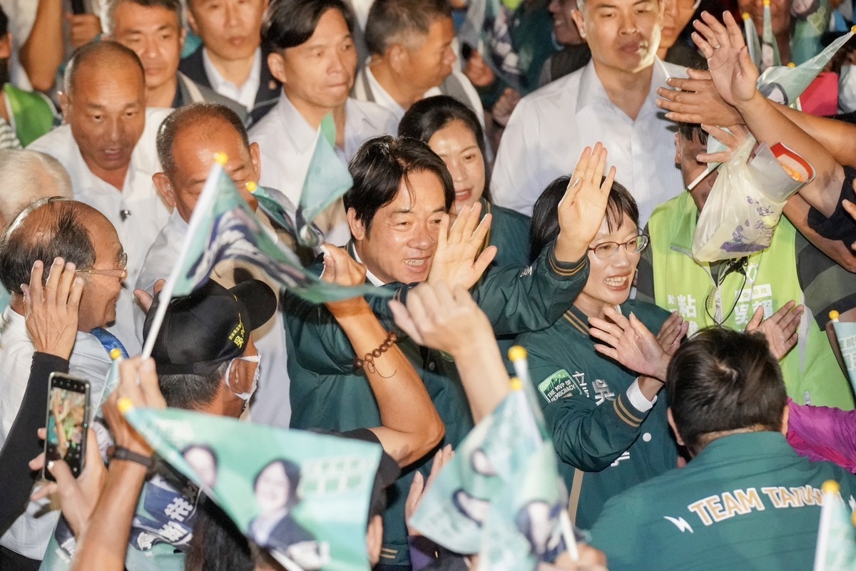 賴清德今（10）日來到彰化，出席賴清德、吳音寧聯合競選總部成立大會。 唐復年/攝