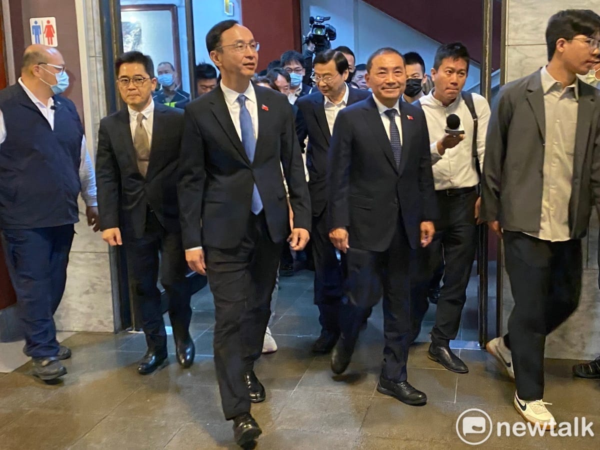 國民黨主席朱立倫、國民黨總統參選人侯友宜。 圖：周煊惠 / 攝