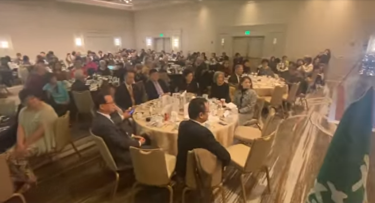 美國在台協會(AIT)主席羅森伯格出席華府台灣同鄉會年度感恩節餐會，公開表達美國反對外來勢力干預台灣選舉的立場。 圖：翻攝華府台灣同鄉會 Taiwanese Association of America Greater Washington Chapter臉書