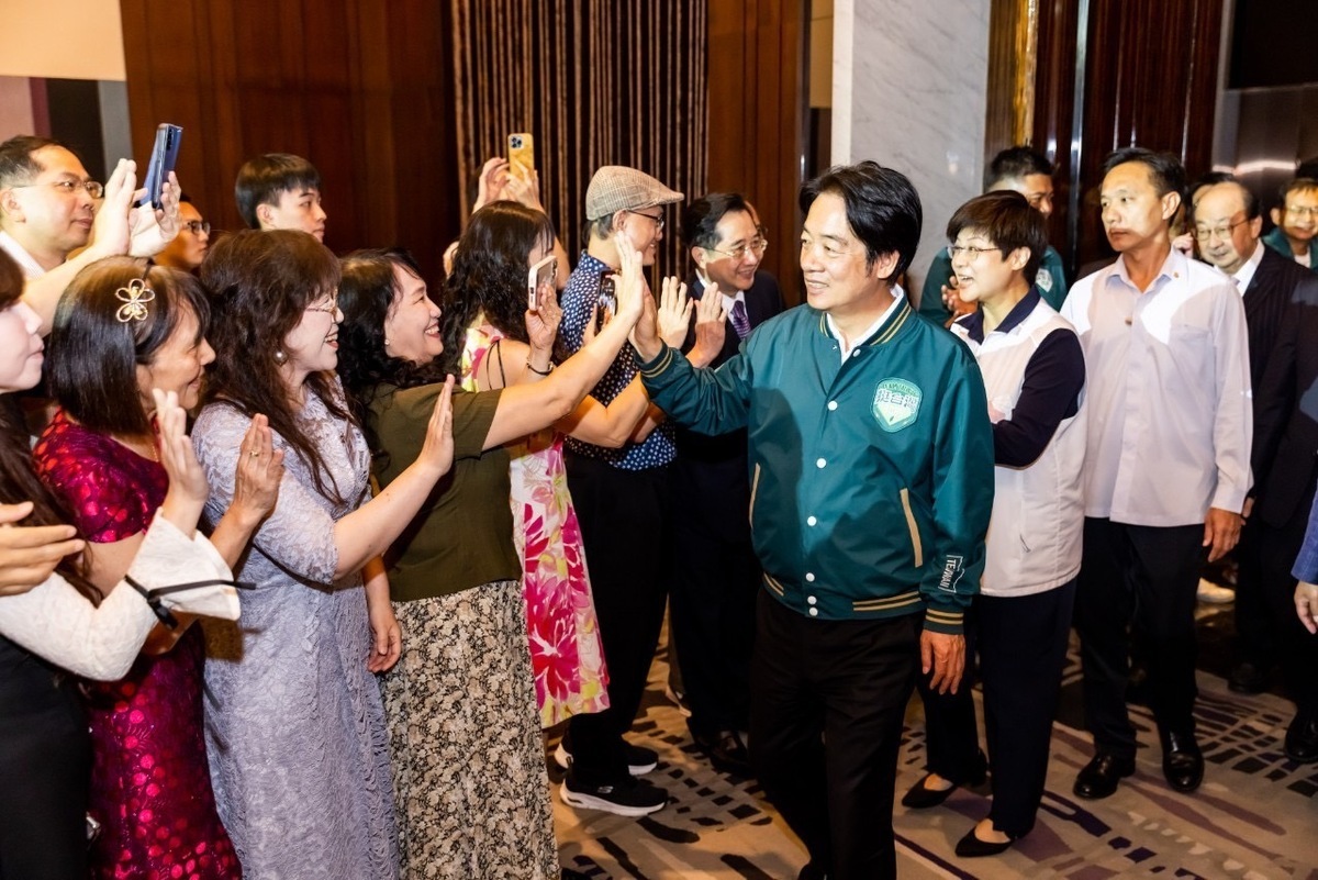 民進黨主席暨總統參選人賴清德今（12）晚出席「新竹市風城醫事後援會」。 圖：賴清德競選辦公室提供