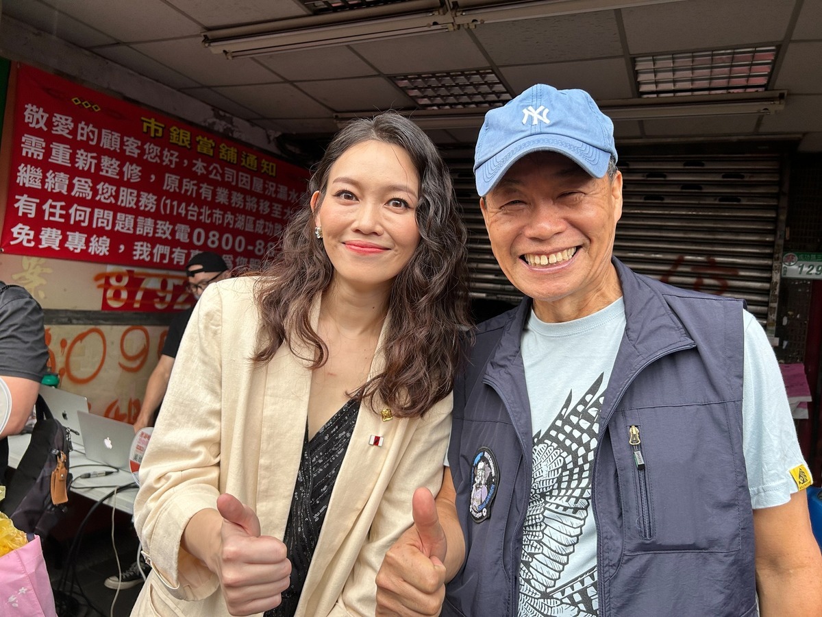 本月11日，台灣街頭運動攝影師邱萬興出席台北市第4選舉區（內湖、南港）立委參選人吳欣岱的《港湖超欣星》新書發表會。 圖：邱萬興拍攝