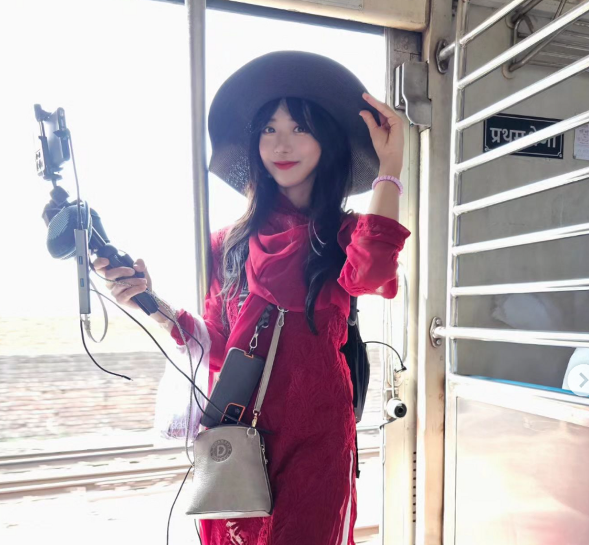 企鵝妹預告「很快（會）在台灣見你們」，似乎計畫將再訪台灣。 圖：翻攝自Jinnytty企鵝妹IG