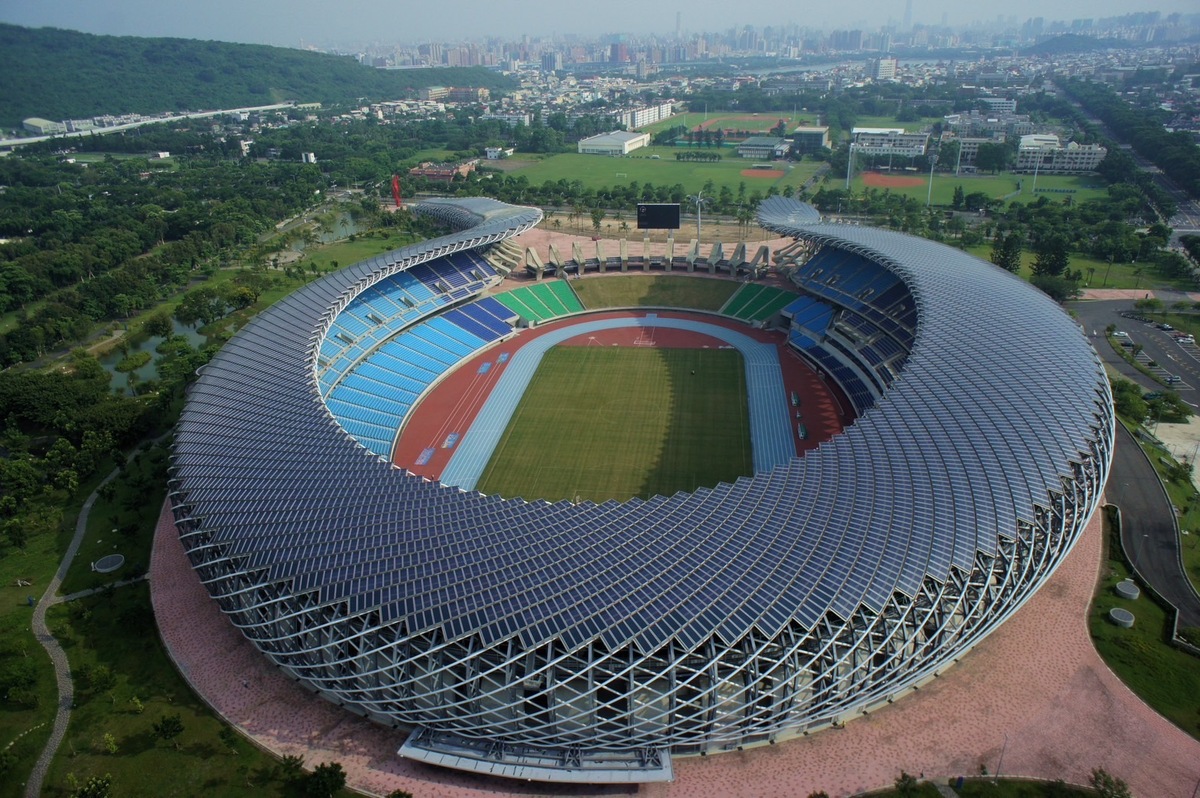 高雄國家體育館擁有綠建築黃金標章。 圖：高雄市運發局/提供