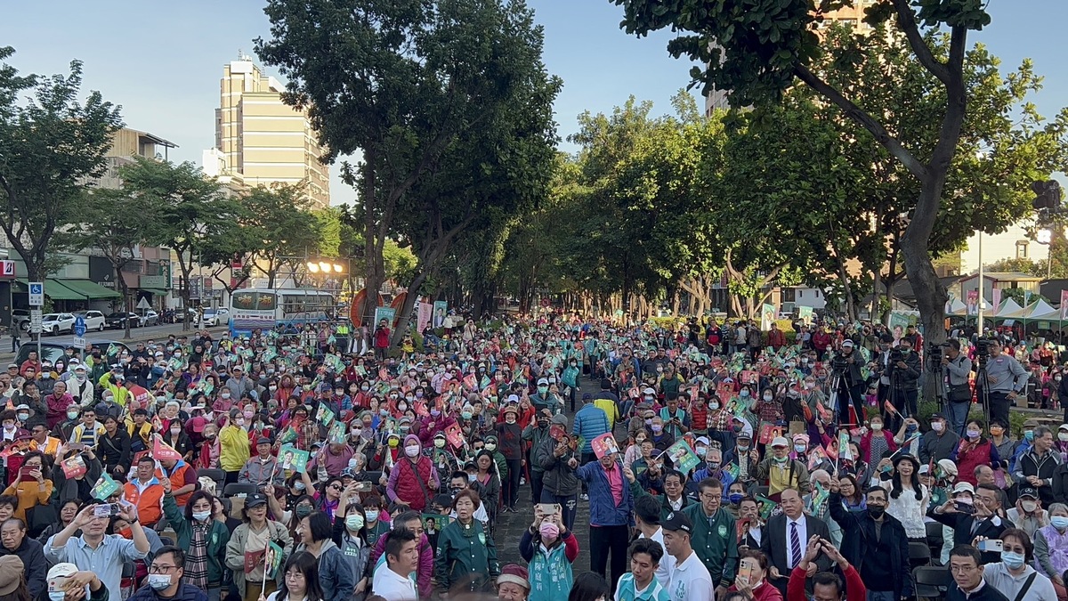 江肇國競總成立大會湧進超過4000名支持者。  江肇國競總/提供