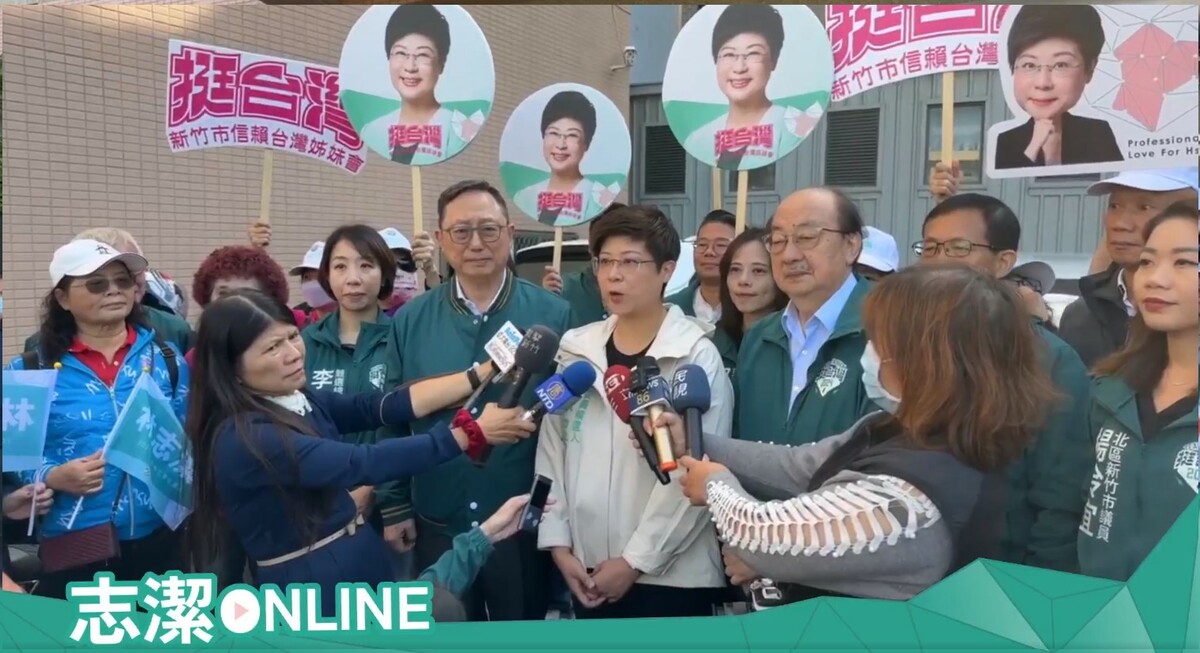 民進黨新竹市立委參選人林志潔今（20）日在民進黨立法院黨團總召柯建銘及賴清德競選總部主委姚立明陪同下，前往選委會登記參選。 圖：翻攝自林志潔臉書