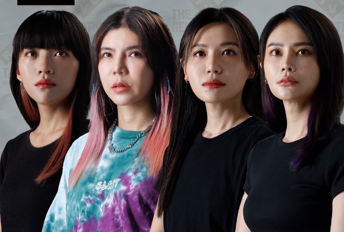 黃捷(左一)預告同框NIKE CHEN(左二)、吳沛憶(右二)、賴品妤(右一)熱舞。 圖：黃捷競總/提供