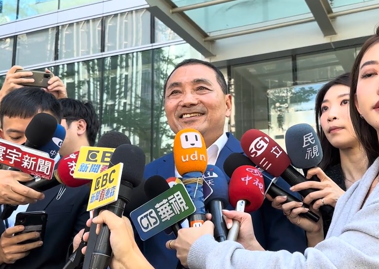 侯友宜批賴清德能源政策變來變去都是為騙選票。 圖：侯友宜競選辦公室/提供（資料照）