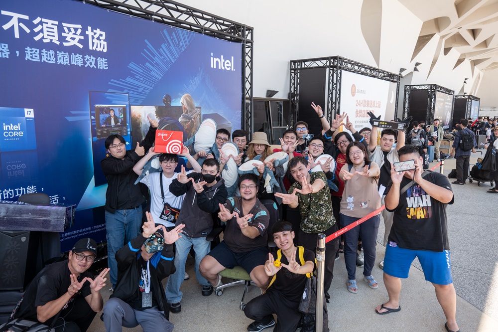 WirForce 2023 於開展前即湧入大批玩家至現場排隊等待 圖：主辦單位/提供
