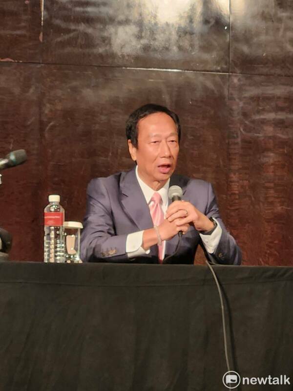 郭台銘反問侯友宜，如果藍白可以自己解決，幾天前就解決了，為何會輪到今天？ 圖：黃建豪/攝