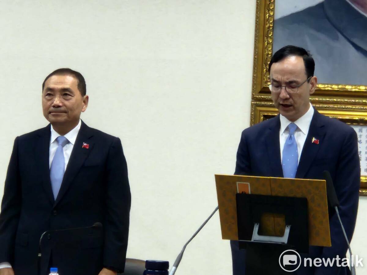 國民黨主席朱立倫與總統候選人侯友宜公布副手趙少康前，再次埋怨民眾黨總統候選人柯文哲。 圖：黃建豪/攝