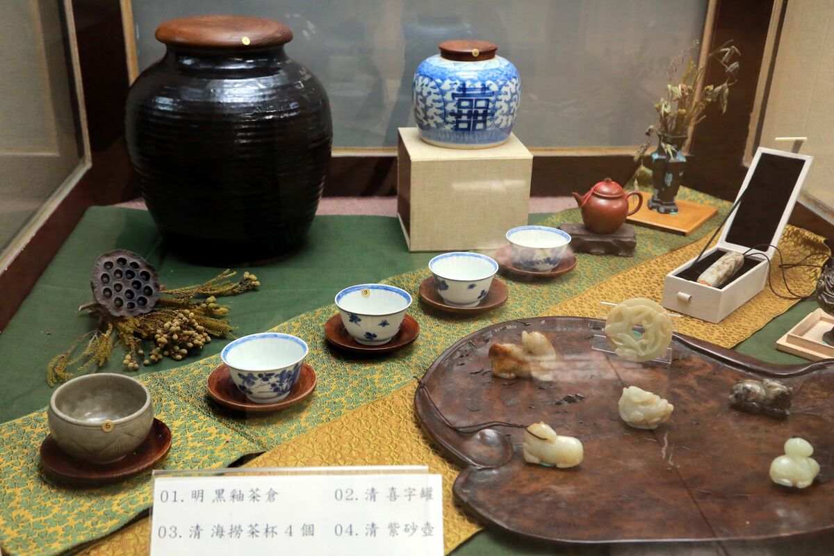 台南市文物協會首度移師歸仁文化中心展出，也是歸仁文化中心自開幕以來首度展出富有悠久歷史及多元樣貌的文物展。 圖：台南市政府提供