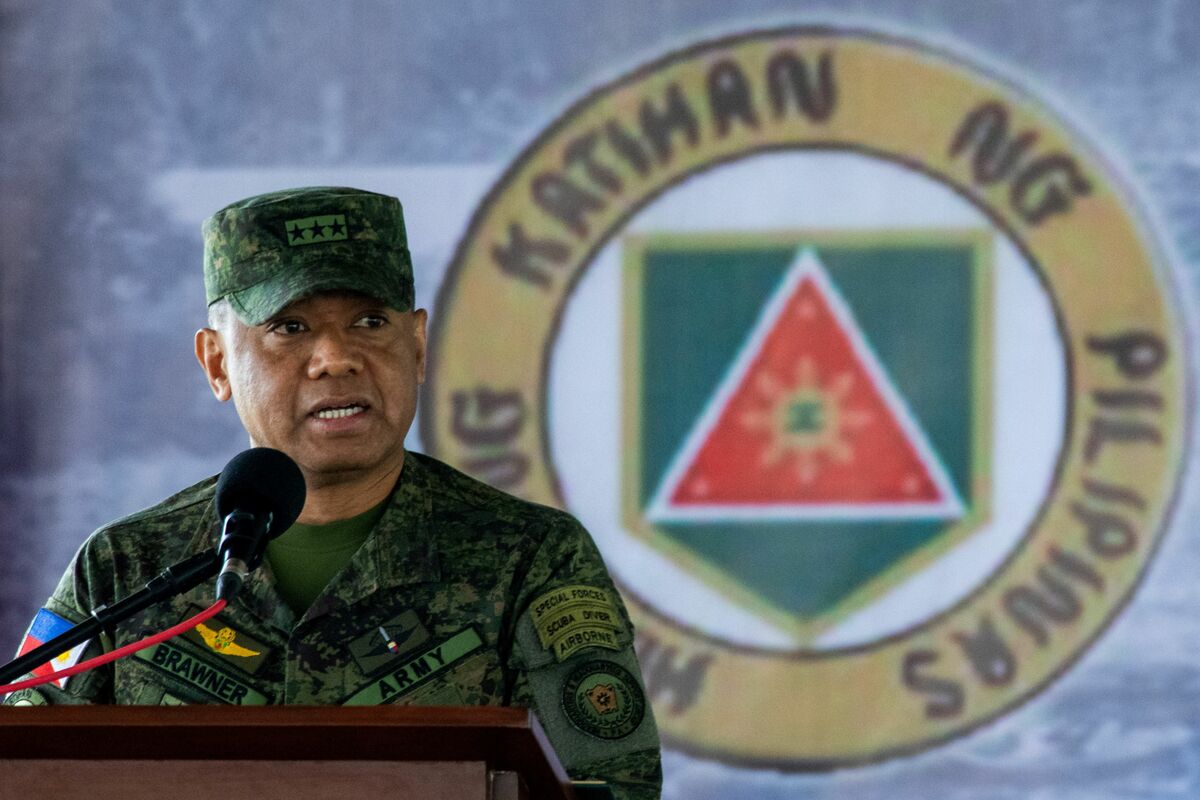 菲律賓武裝部隊司令布勞納表示，菲律賓將計劃在南海建立前哨基地，並計劃購買更多的船隻和雷達設備，以確保菲律賓對其專屬經濟特區的控制力。  圖 : 達志影像/路透社