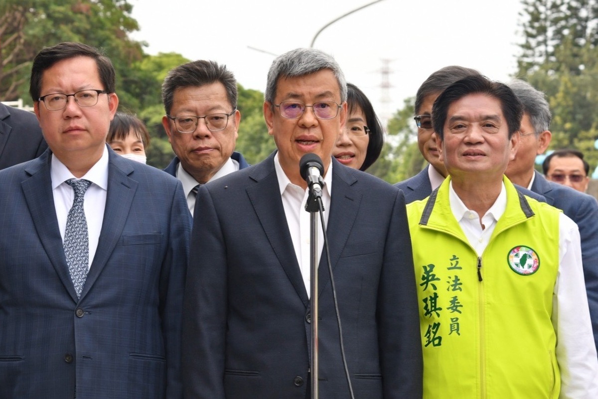 行政院長陳建仁今（29）日上午到新北市出席「板新24,000立方公尺清水池工程啟用典禮」前受訪。 圖：行政院提供