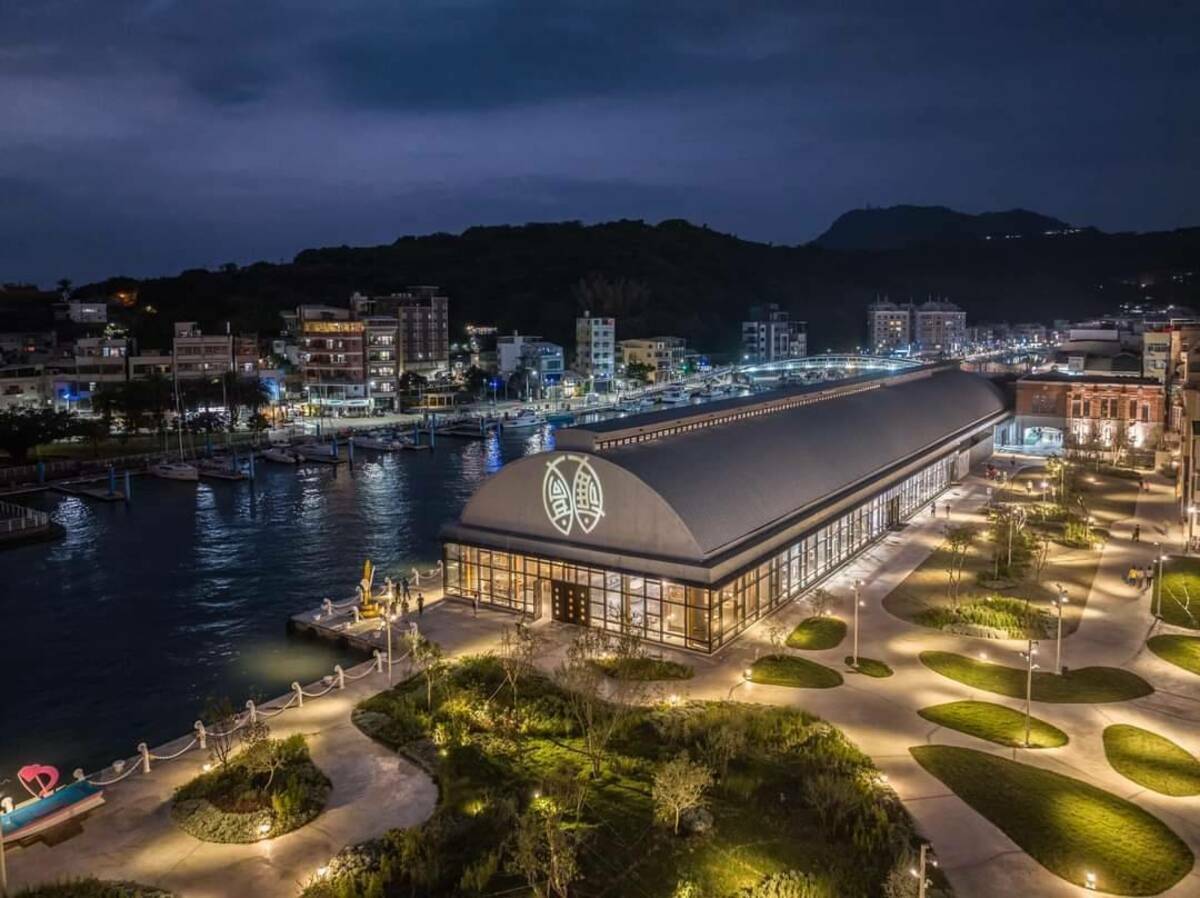 鼓山魚市場夜景。 圖:高雄市海羊局提供