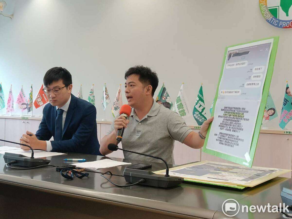 蔡耀頡公布他與邱小姐的對話。 唐復年/攝