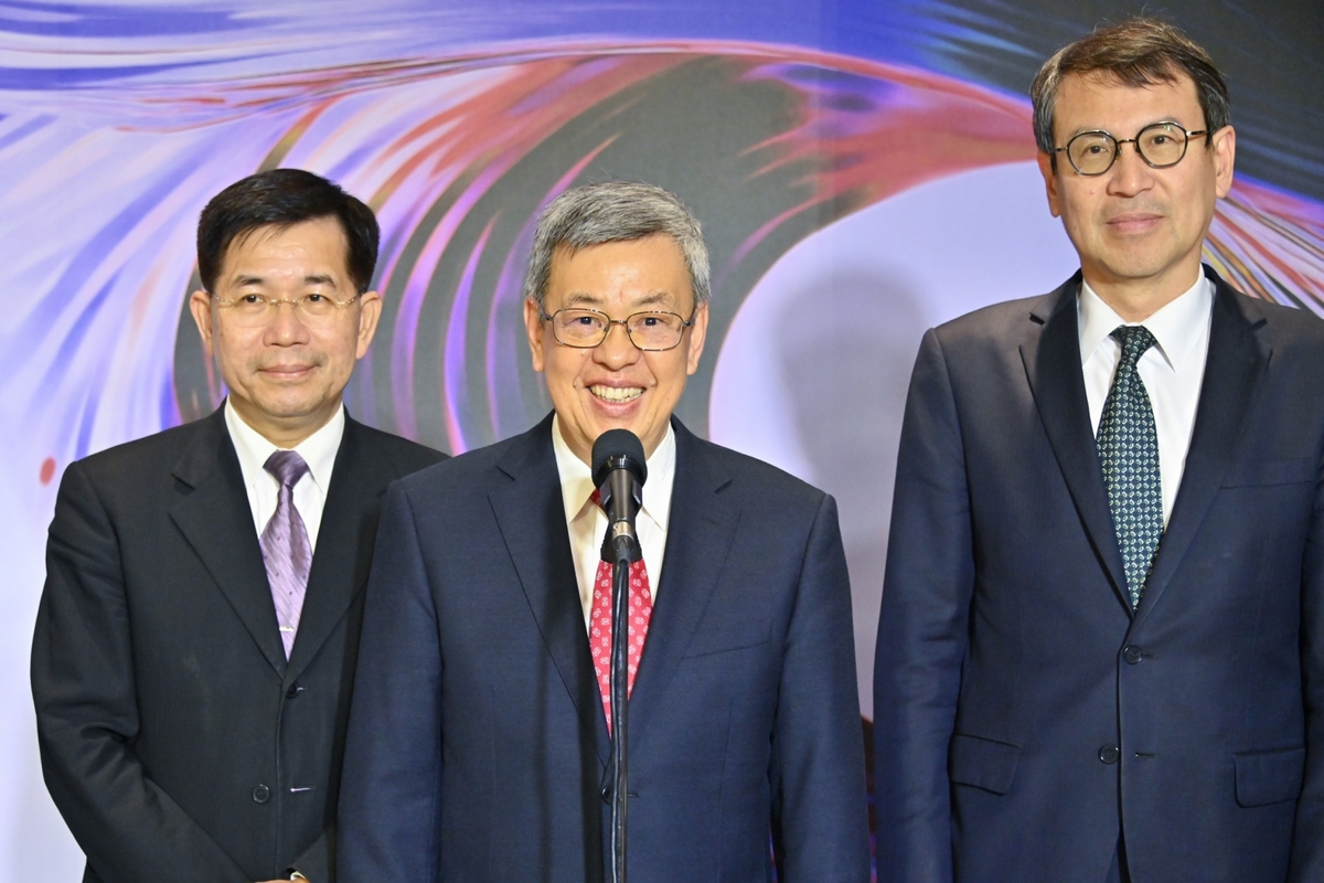 行政院長陳建仁今（1）日下午出席「112年國光體育獎章暨運動科學研究獎勵頒獎典禮」前受訪。 圖：行政院提供