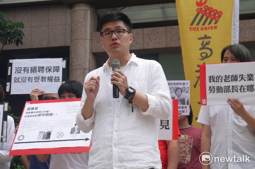 世新大學兼任教師郭耀中表示，他只收到一封電子郵件告知下學期將不續聘。 圖：鍾孟軒/攝