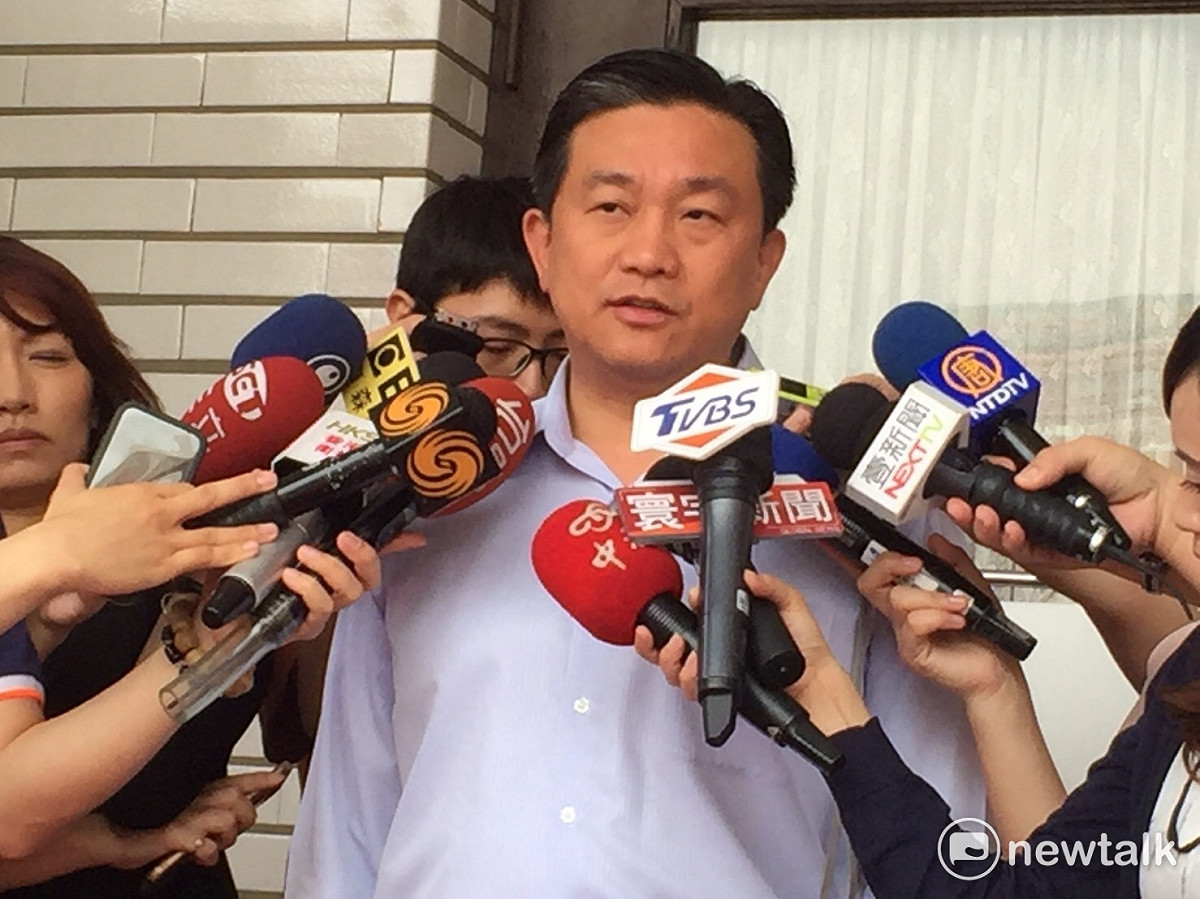 台巴斷交，立法院外交委員會召委王定宇13日表示，面對中國的外交圍堵，台灣應審慎團結面對，絕對不可將台灣2300萬人的前途，交到中國手中。 圖：林人芳／攝