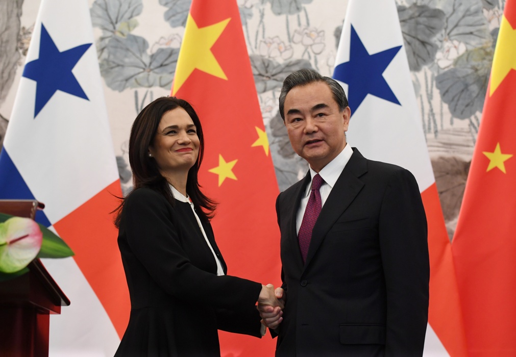 巴拿馬昨(13)天以瞬雷不及掩耳的方式宣布和中華人民共和國建交。 圖：達志影像/路透社