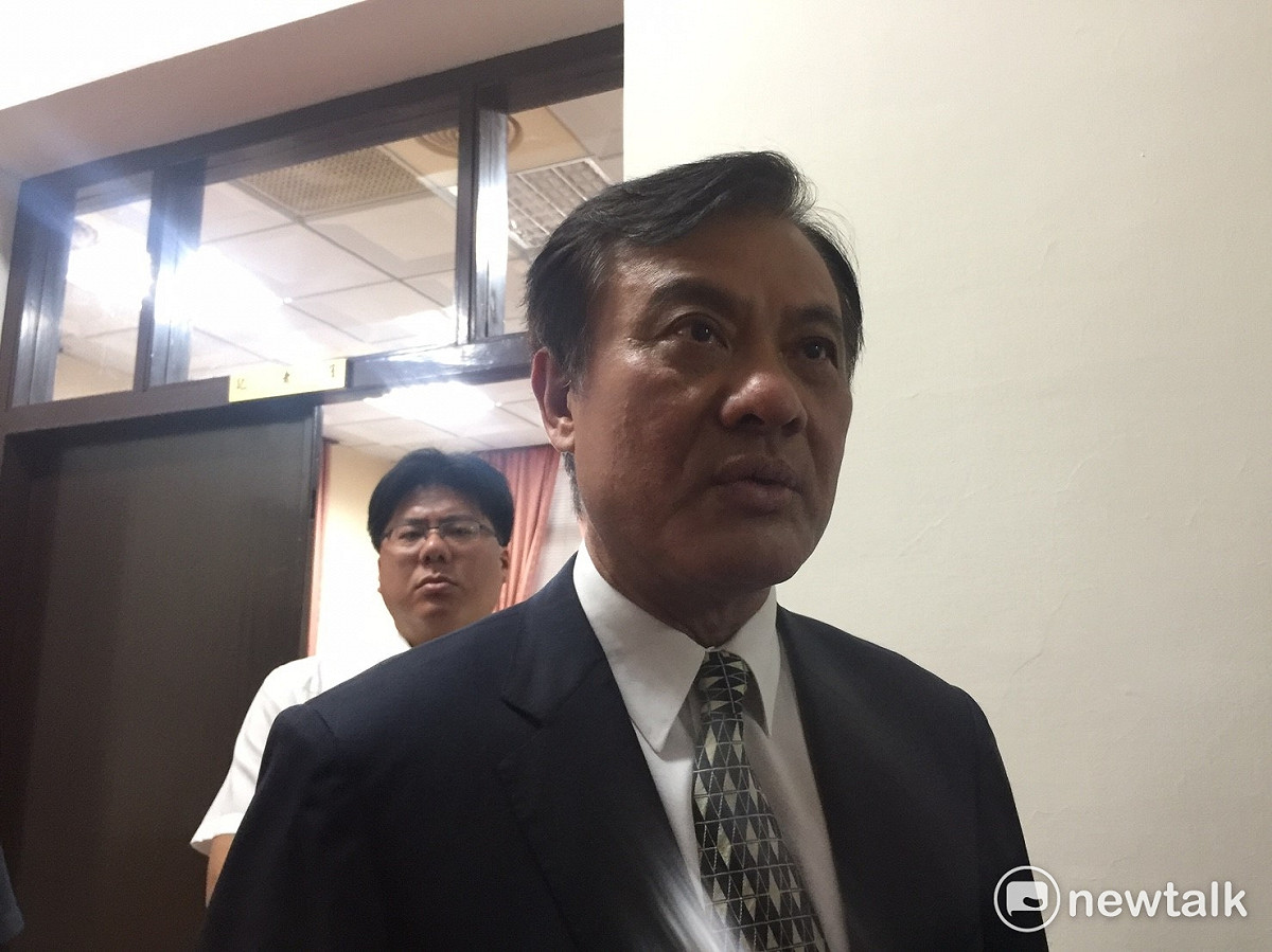 立法院長蘇嘉全14日表示，15日將就公教年金草案進行逐條協商，沒有意見的條文就不予討論，有爭議的條文則進行逐條討論。 圖：林人芳／攝