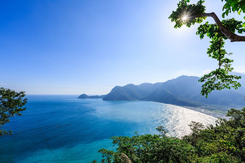 東澳粉鳥林有美麗的水色山光，彷彿人間秘境 圖：蘇澳觀光旅遊網提供