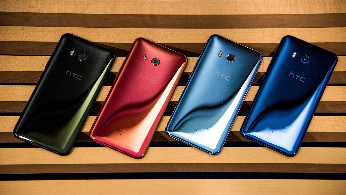 手機市場長期積弱不振的HTC，終於利用這次的HTC U11打出破口，各地皆獲得不錯的成績，而HTC包含台灣、美國等地也都放出消息，表示今(20)日起，將開放先前所沒有的艷紅U11預購。 圖：翻攝自HTC推特