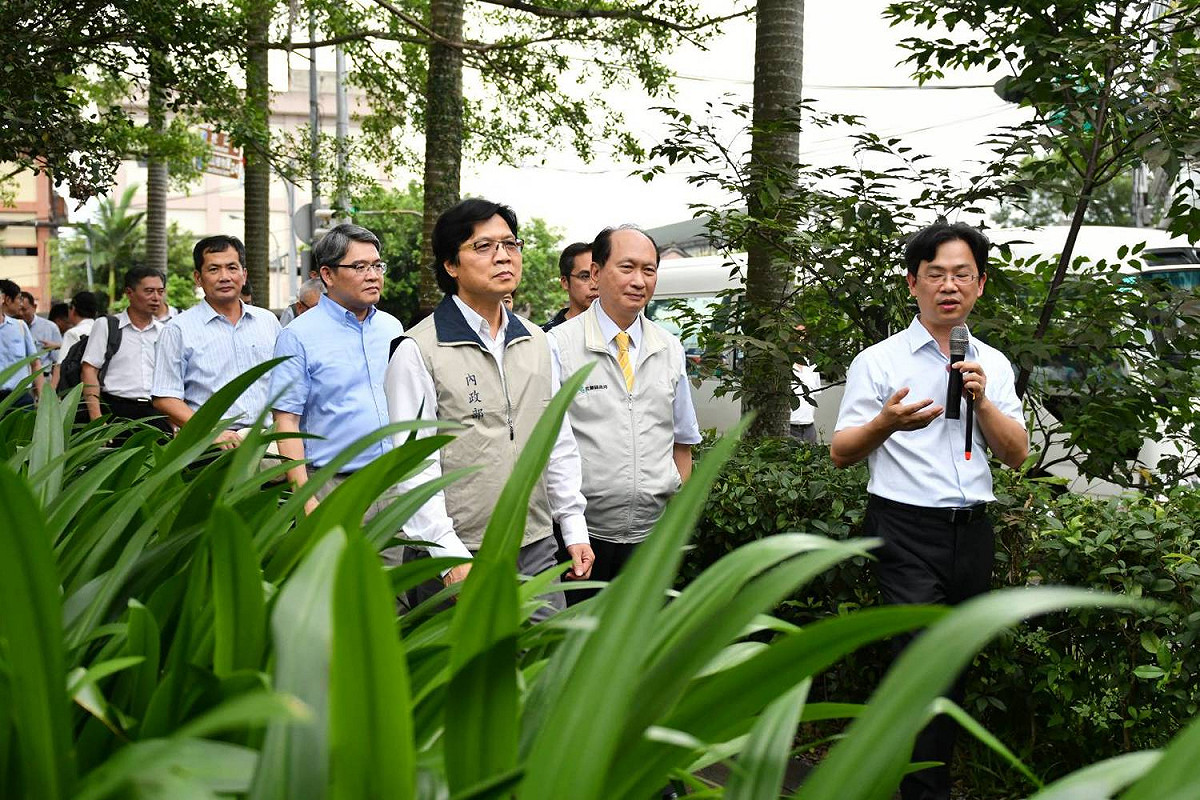 內政部長葉俊榮今（21）天下午前往宜蘭礁溪，了解宜蘭縣政府所提出的「礁溪生活之心」計畫。 圖：內政部提供
