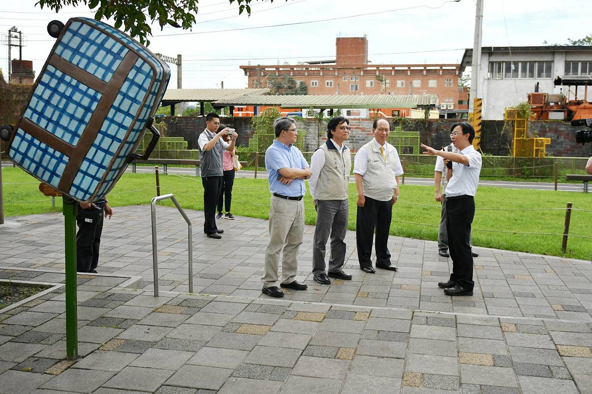 內政部長葉俊榮今（21）天下午前往宜蘭礁溪，了解宜蘭縣政府所提出的「礁溪生活之心」計畫。 圖：內政部提供