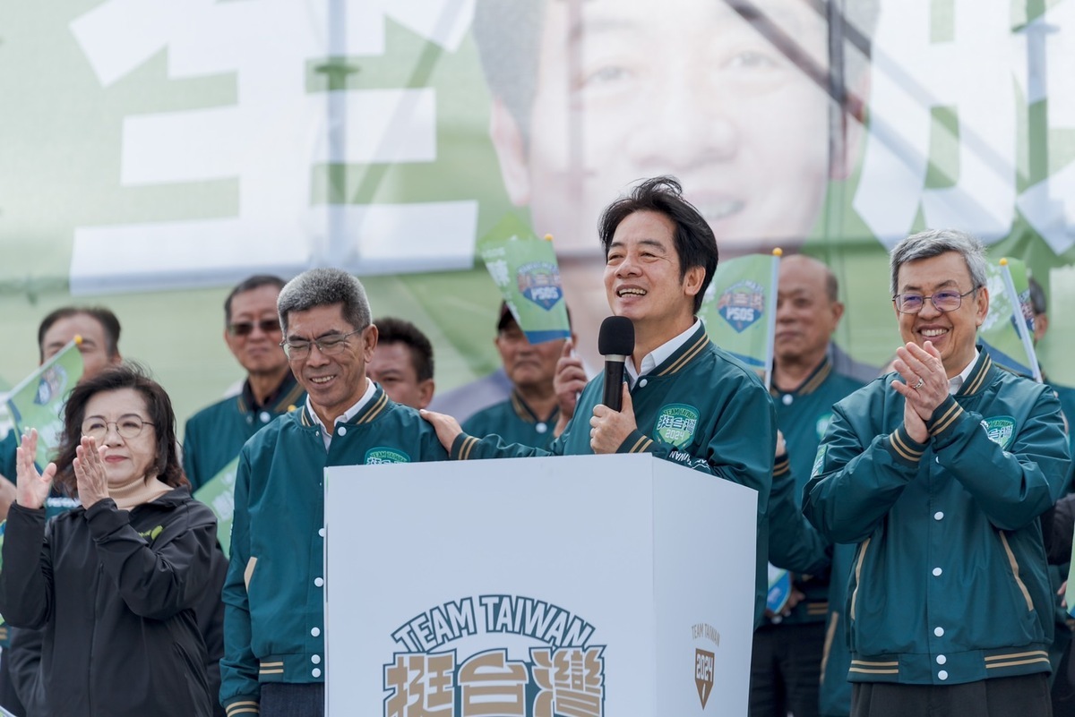 民進黨總統候選人賴清德近日奔走北中南，為各區立委候選人站台、拉抬聲勢。 圖：賴清德競總提供