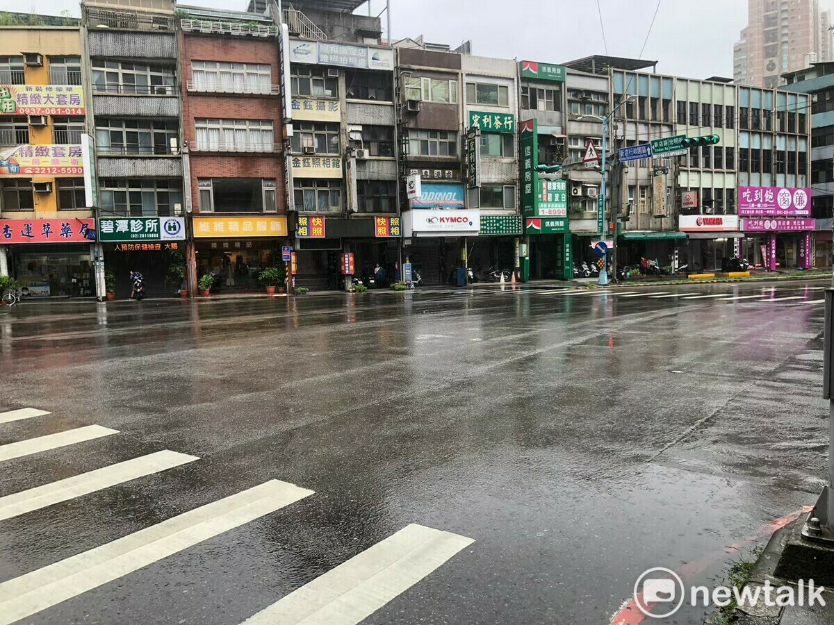 2月22日之後，水氣將會明顯增加，局部地區在此時期最顯著的氣候特徵，就是「春雨綿綿」。(雨天示意圖) 圖：林冠妤／攝（資料照）