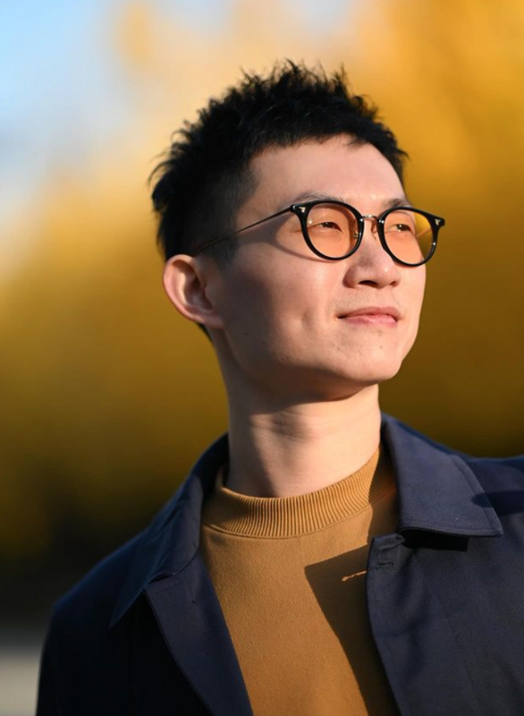 小林賢伍分享幫視網膜拍攝的照片，笑稱是「男友視角照」。 圖：翻攝自視網膜IG
