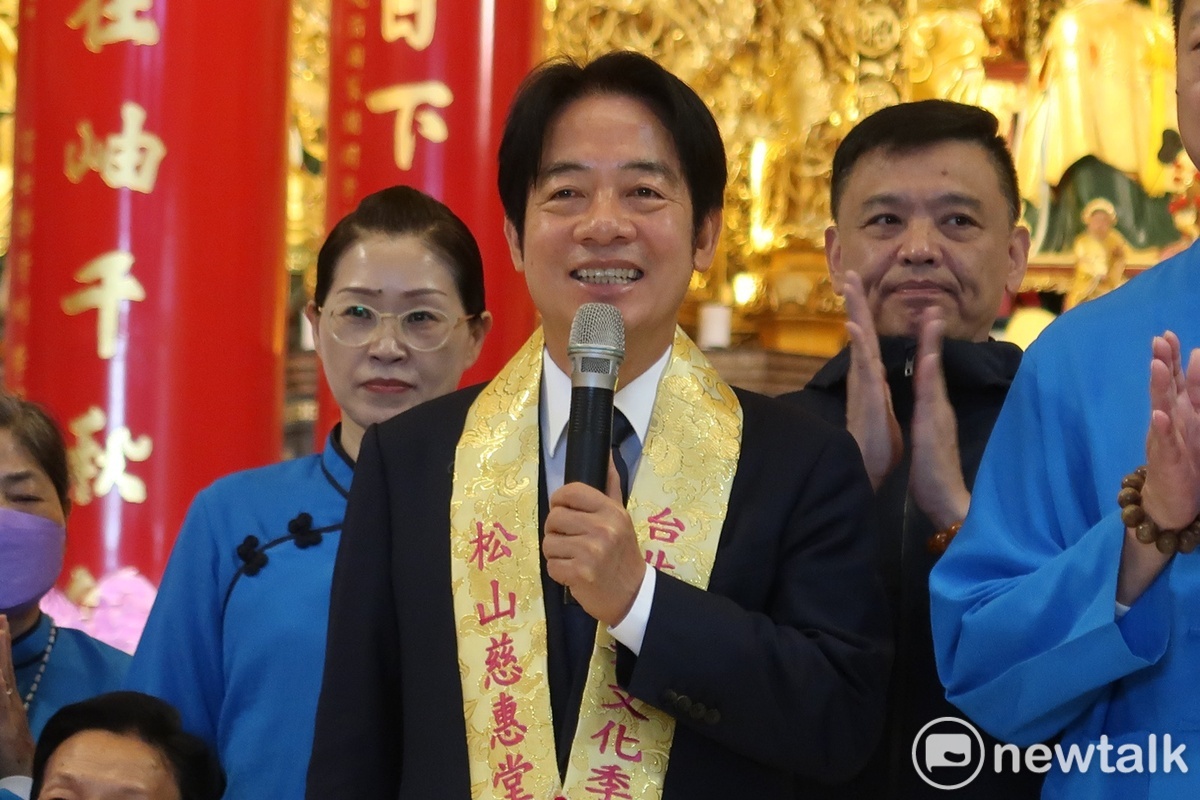 民進黨總統候選人賴清德前往松山慈惠堂參拜。 圖：林朝億/攝