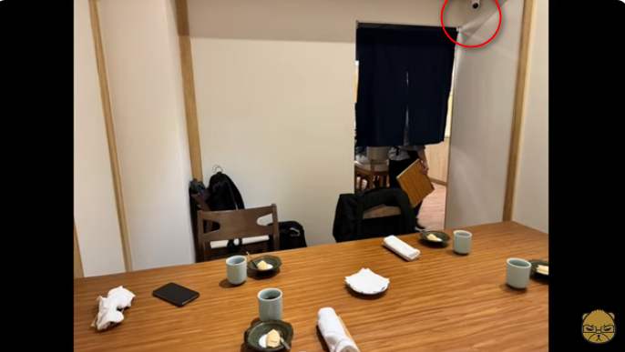 朱學恒籲公開監視器畫面以證清白。 圖：截自萬事通事務所/YouTube頻道