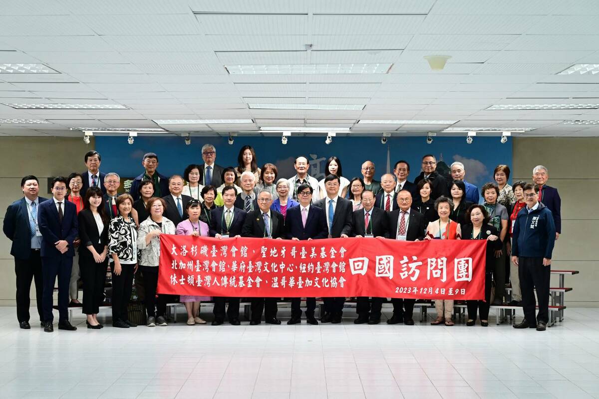 北美地區僑領訪團拜會高市府。 圖：高雄市行國處/提供
