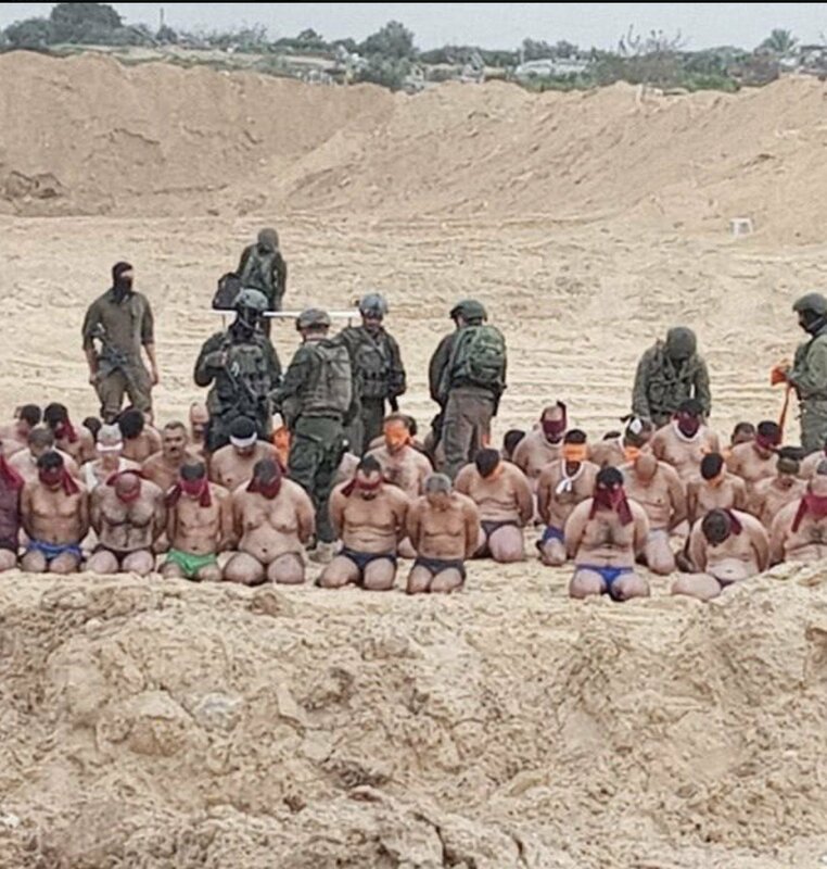 以軍上週控制一批赤裸上身的男子，人權組織表示，其中不乏和哈瑪斯（Hamas）無關的平民，甚至在地記者。 圖：擷自「X」@fadialhamwi10