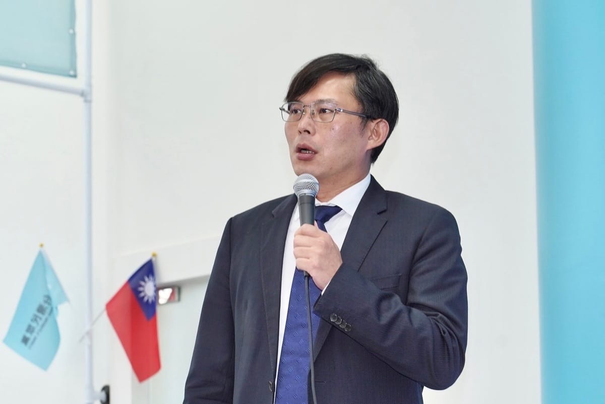民眾黨不分區立委候選人黃國昌今(11)日要求賴清德以黨主席身份約束網軍。 圖：民眾黨提供（資料照）。