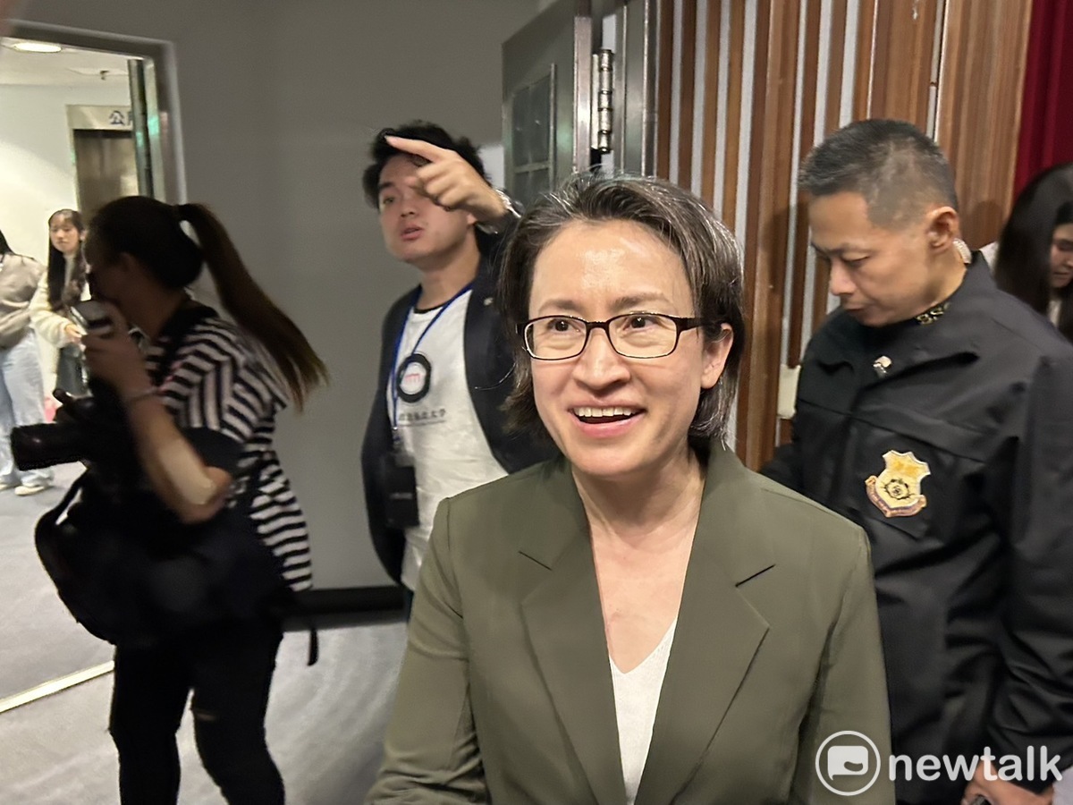 蕭美琴赴政大與學生座談。 圖：黃宣尹攝