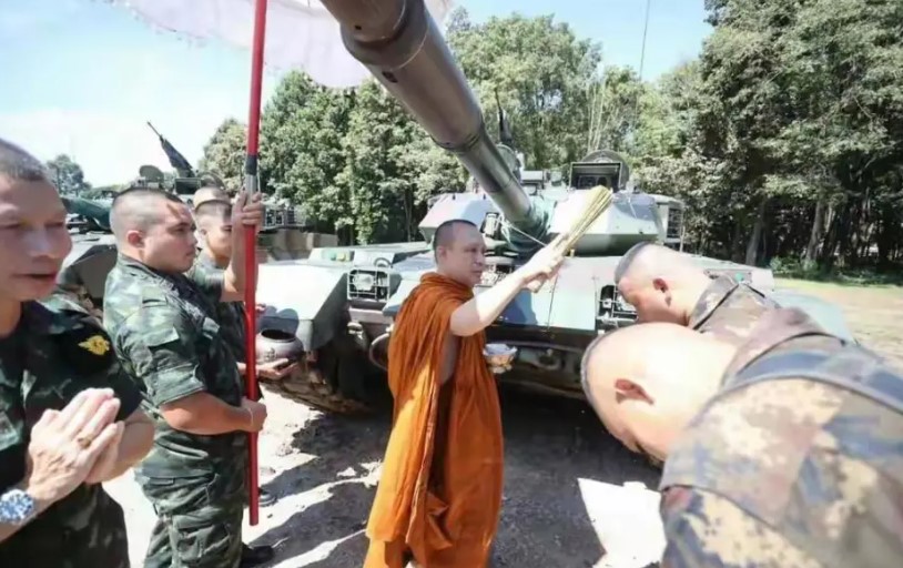 有疑似泰國裝甲部隊小兵的用戶，在「戰爭雷霆」論壇上傳了高達 624 頁的 VT-4 坦克用戶手冊。圖為 VT-4 坦克。 圖：翻攝自皇家橡樹
