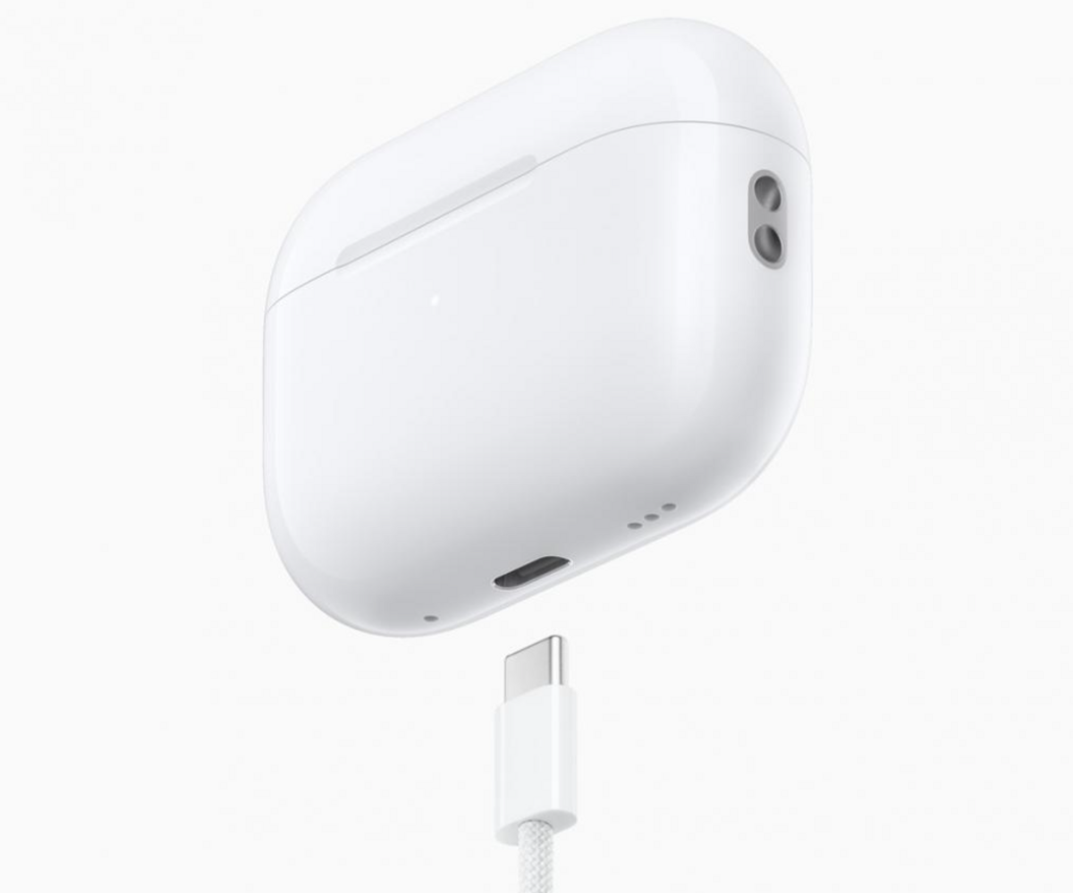 蘋果官網近日上架AirPods Pro 2 USB-C接孔的充電盒，售價為2990元，用戶可單獨購買充電盒使用。 圖：取自蘋果官網