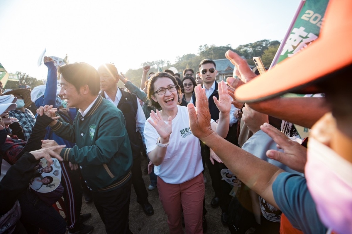 民進黨正副總統候選人賴清德、蕭美琴情同兄妹。 圖：賴清德競總提供