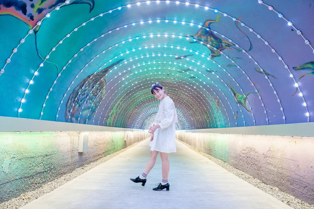 高雄燈塔附近有浪漫的旗津星空隧道。 圖：高雄市觀光局/提供