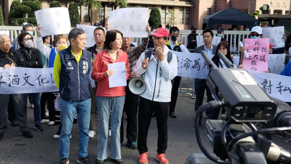 就建國啤酒廠爭議，國民黨立委王鴻薇預告將再次與周邊里民、文資團體、文史團體到內政部國土署抗議。 圖：讀者/提供（資料照）