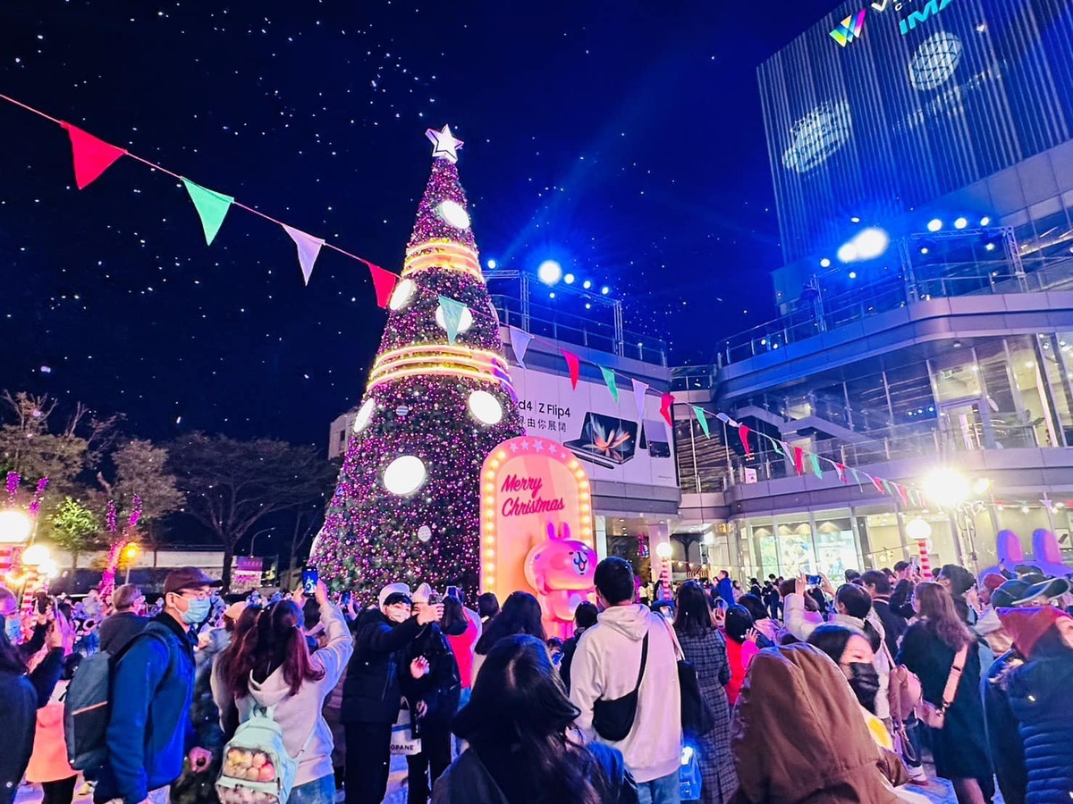 台南推出「2024台南好Young」耶誕跨年系列活動，其中12月23日登場的搖滾耶誕演唱會也盛大展開。（去年資料照） 圖：取自台南好Young