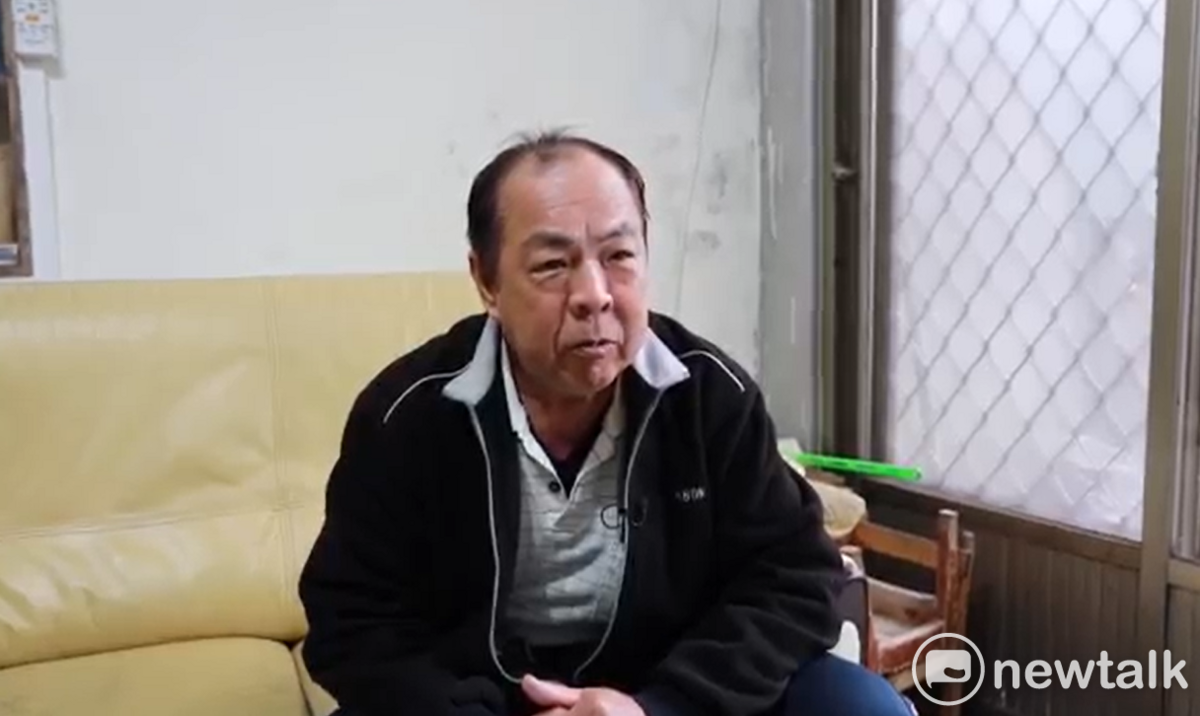 賴清德老家後方的住戶簡嵩文受訪。 圖：黃宣尹攝