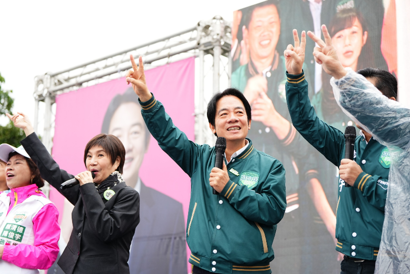民進黨總統候選人賴清德展開「唱土地的歌 拼咱的希望」環島拼圖造勢活動。 圖：賴清德競總提供